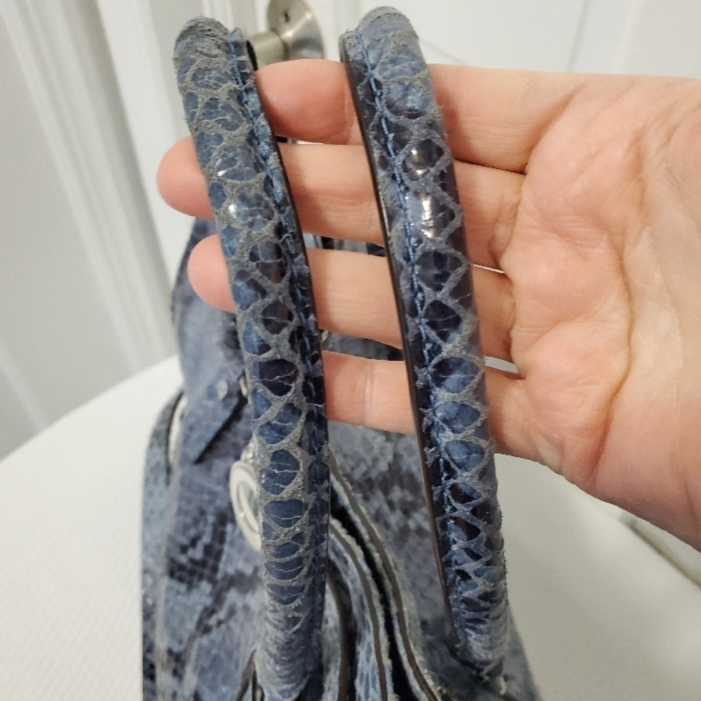 Michael Kors Python-Print Hamilton Blue Leather T… - image 4